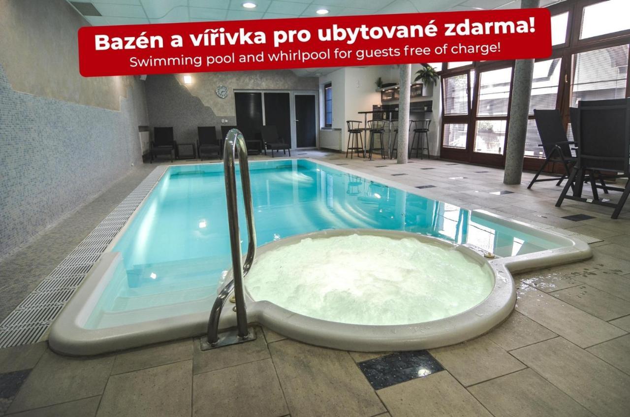 Penzion Pod Radnici Hustopeče Exterior foto