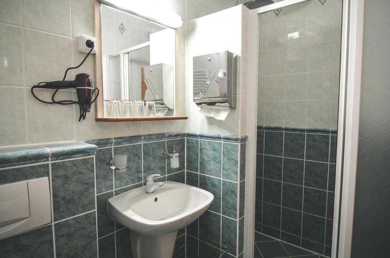 Penzion Pod Radnici Hustopeče Exterior foto